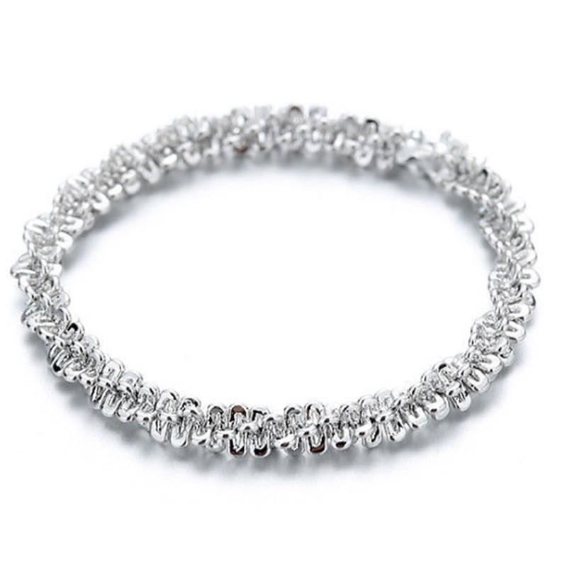 Мерцающее ожерелье-ключица из гипсофилы: Простой итальянский дизайн, штабелируемая цепочка-флеш для женщин
Мерцающее ожерелье-ключица из гипсофилы: Простой итальянский дизайн, штабелируемая цепочка-флеш для женщин