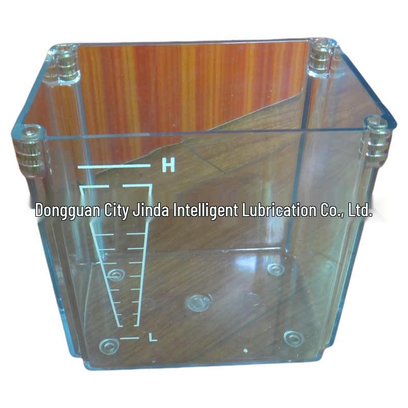 Three-Wave Transparent Plastic Fuel Tank Oil Can with Grease Pump - Available in 2L, 3L, 4L, 6L, 9L (Model: DR5-34Z)
Three-Wave Transparent Plastic Fuel Tank Oil Can with Grease Pump - Available in 2L, 3L, 4L, 6L, 9L (Model: DR5-34Z)