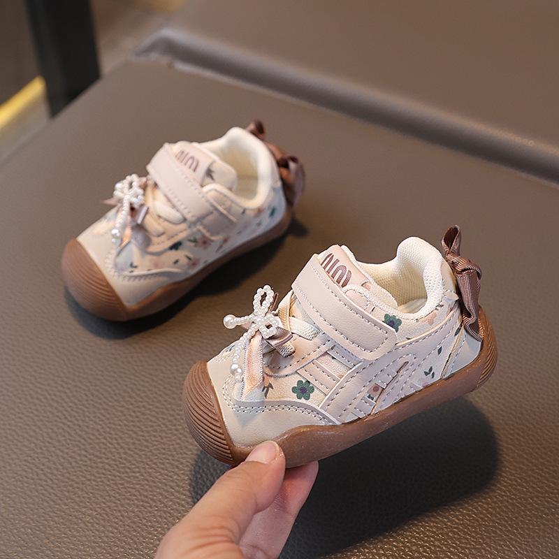 Autumn Infant Soft Sole Walking Shoes with Bowknot - Korean Style Anti-slip Sneakers for Baby Girls Sizes 16-20: 5 pairs set бежевый
Autumn Infant Soft Sole Walking Shoes with Bowknot - Korean Style Anti-slip Sneakers for Baby Girls Sizes 16-20: 5 pairs set бежевый