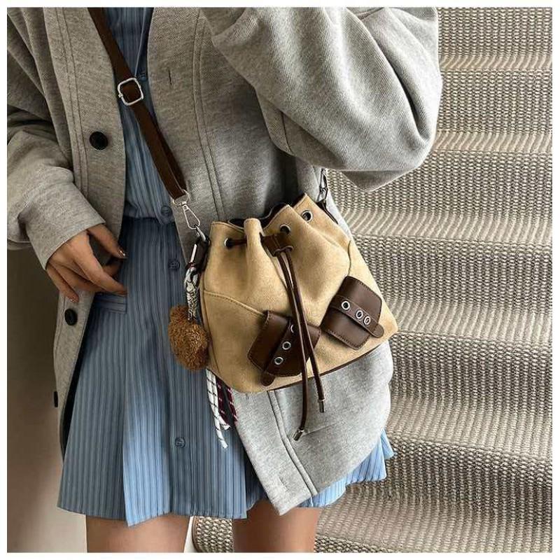 Suede Bag Women s Niche Design Drawstring Matte Retro Hot Cross-body Bucket 19x8x19 single package покинуть белый
Suede Bag Women s Niche Design Drawstring Matte Retro Hot Cross-body Bucket 19x8x19 single package покинуть белый
