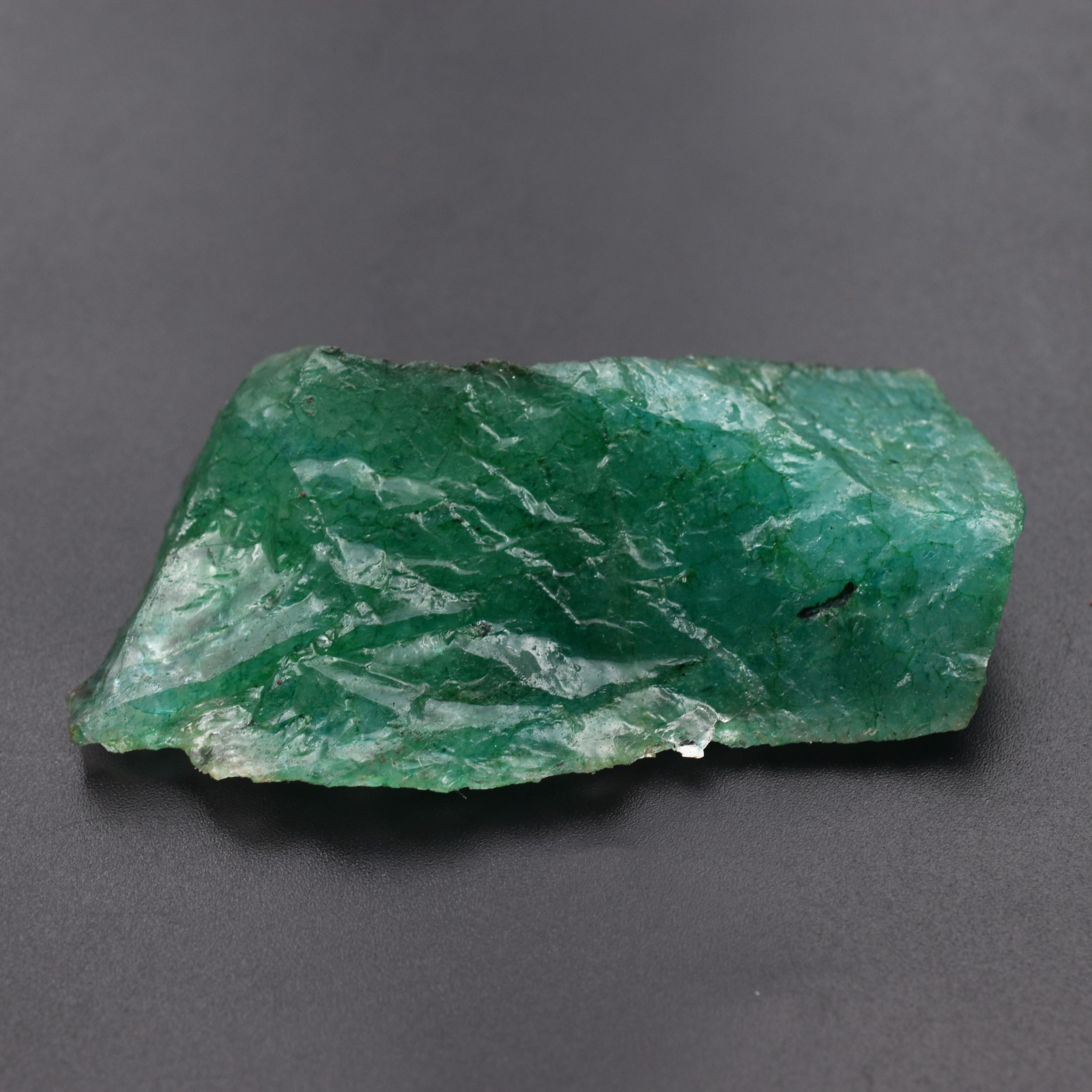 CERTIFIED Natural Green Emerald Raw Rough 518.3 Ct Loose GEMSTONE For Collection 81.5 mm Approx. зелений
CERTIFIED Natural Green Emerald Raw Rough 518.3 Ct Loose GEMSTONE For Collection 81.5 mm Approx. зелений