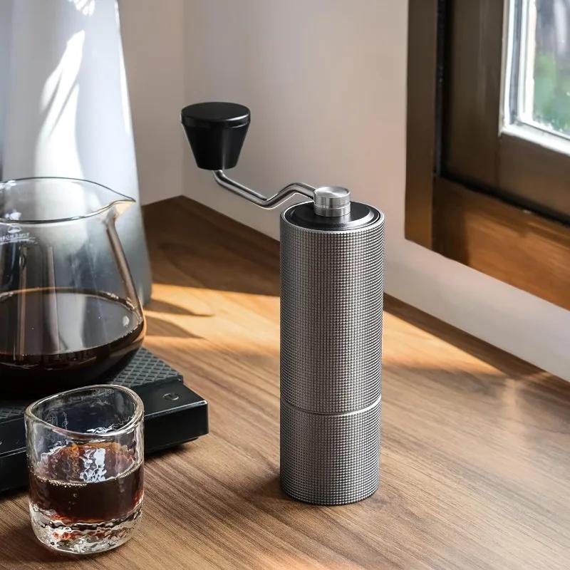 Hot Sale Chestnut C2 Upgrade Portable Coffee Grinder Hand Manual Grinder Grind Machine Mill With Double Bearing Positioning
Hot Sale Chestnut C2 Upgrade Portable Coffee Grinder Hand Manual Grinder Grind Machine Mill With Double Bearing Positioning