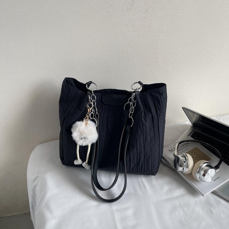 Large capacity simple solid color canvas bag women s summer new fashion versatile shoulder tote bag чорний
Large capacity simple solid color canvas bag women s summer new fashion versatile shoulder tote bag чорний