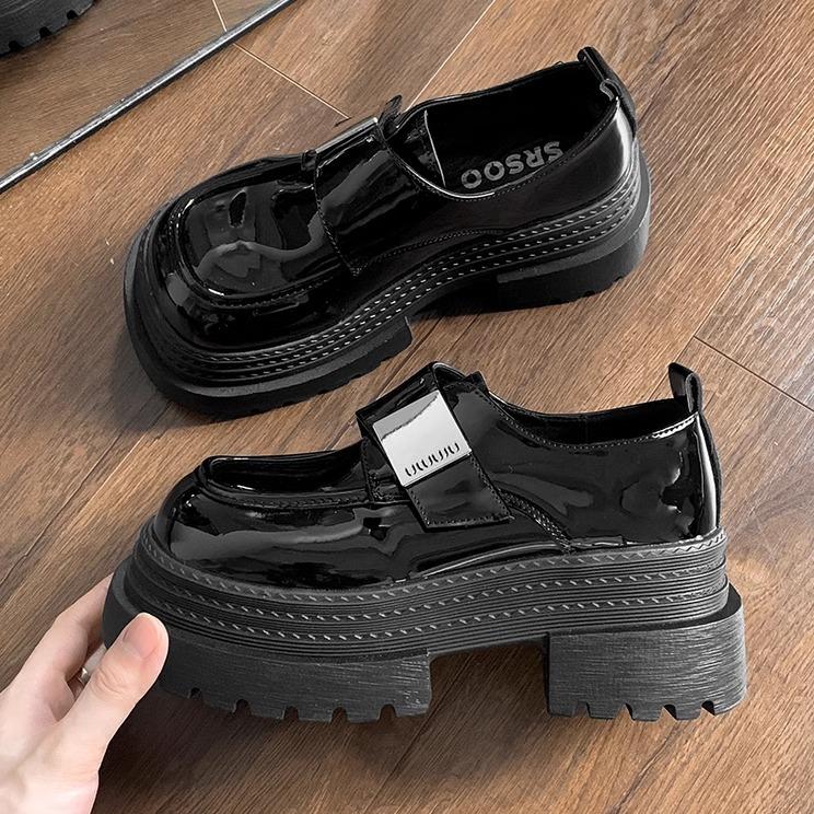 Модный тренд черные туфли-лоферы на высокой толстой платформе, женские, 2025 новая коллекция весна-осень, универсальные, с круглым носком, одинарные туфли 39
Модный тренд черные туфли-лоферы на высокой толстой платформе, женские, 2025 новая коллекция весна-осень, универсальные, с круглым носком, одинарные туфли 39