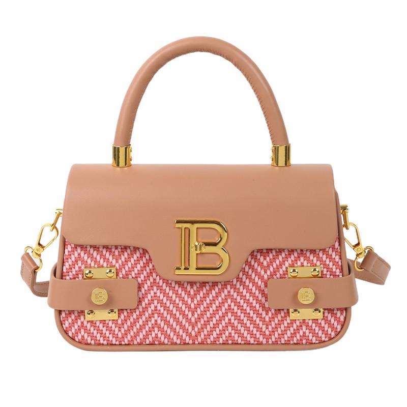 Элегантная ретро текстурированная квадратная сумка кроссбоди с клапаном на замке розовый
Элегантная ретро текстурированная квадратная сумка кроссбоди с клапаном на замке розовый