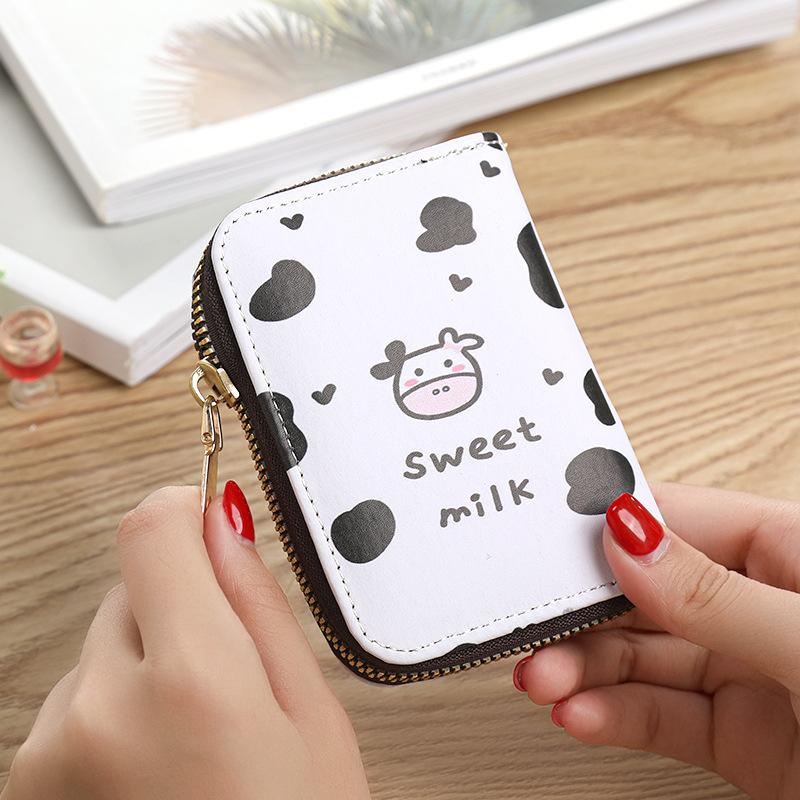 Portable Slim Wallet Cartoon Dairy Cow Wallet Luxury Faux Leather Cartoon Dairy Cow Women Wallet Multi-slot Card Holder
Portable Slim Wallet Cartoon Dairy Cow Wallet Luxury Faux Leather Cartoon Dairy Cow Women Wallet Multi-slot Card Holder