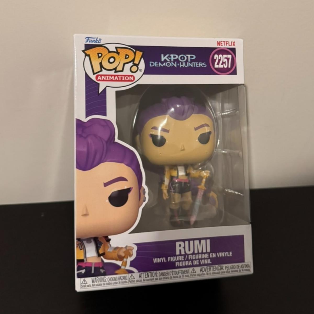 Серія фігурок KPop Мисливці на демонів Jinu Zoey Rumi Mira Funko Pop! Офіційні Оригінальні Фігурки Лімітованої Серії Подарунок для Фаната KPop Іграшка
Серія фігурок KPop Мисливці на демонів Jinu Zoey Rumi Mira Funko Pop! Офіційні Оригінальні Фігурки Лімітованої Серії Подарунок для Фаната KPop Іграшка
