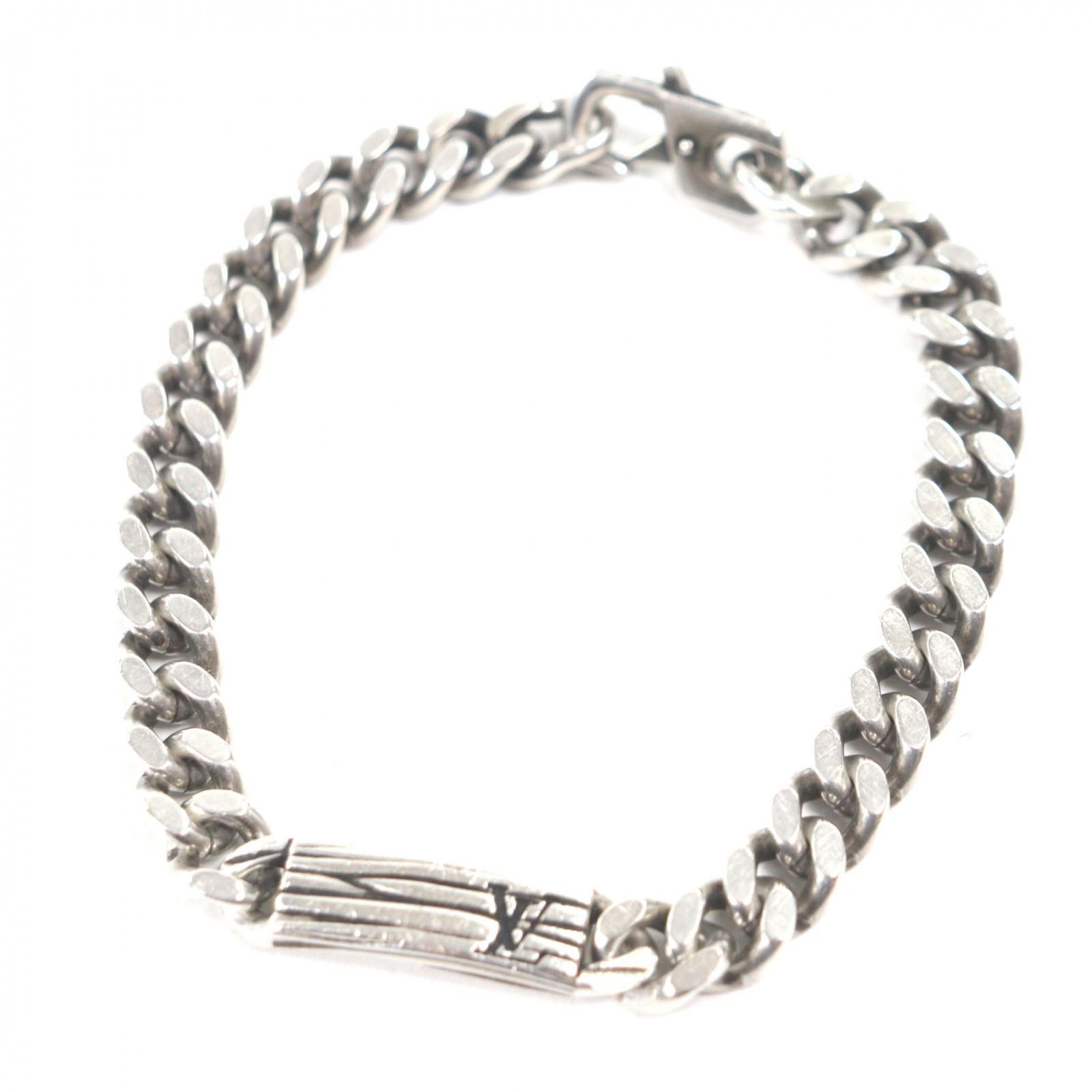 Very Good LOUIS VUITTON bracelet LV Epi Silver AG925 mens M M1152M Used
Very Good LOUIS VUITTON bracelet LV Epi Silver AG925 mens M M1152M Used