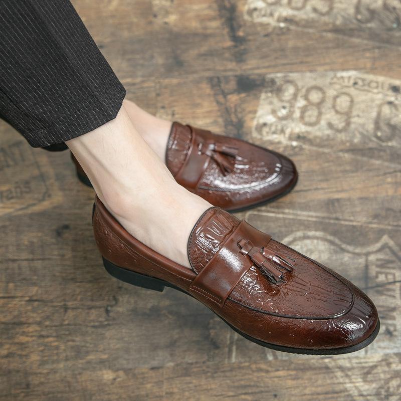 Large size handsome men s shoes Korean version of British small leather shoes trendy men s casual pointed business blue leathershoes 48 коричневий
Large size handsome men s shoes Korean version of British small leather shoes trendy men s casual pointed business blue leathershoes 48 коричневий