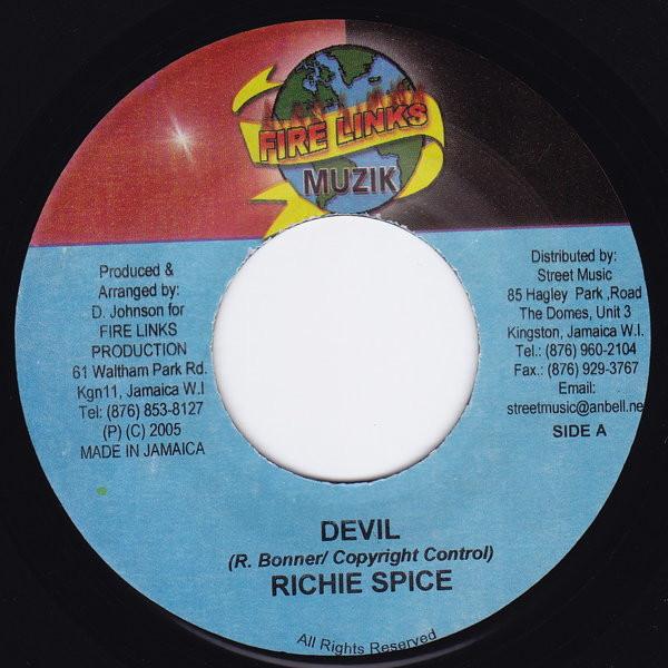 7inch Record RICHIE SPICE - Devil NONE Fire Links Prod 2005 Jamaica Reggae, Ska & Dub Used
7inch Record RICHIE SPICE - Devil NONE Fire Links Prod 2005 Jamaica Reggae, Ska & Dub Used