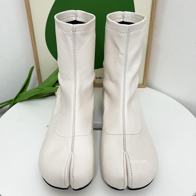 IPPEUM Women Boots Split Toe Shoes Black Leather Pu Round Heel 3 CM 2024 New Plus Size 43 Autumn Winter Ankle Boots 225
IPPEUM Women Boots Split Toe Shoes Black Leather Pu Round Heel 3 CM 2024 New Plus Size 43 Autumn Winter Ankle Boots 225