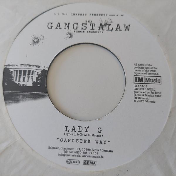 7inch Record LADY G / LUTAN FYAH - Gangster Way / No Turning Back IM10513 IM Music 2007 Germany Reggae, Ska & Dub Used
7inch Record LADY G / LUTAN FYAH - Gangster Way / No Turning Back IM10513 IM Music 2007 Germany Reggae, Ska & Dub Used
