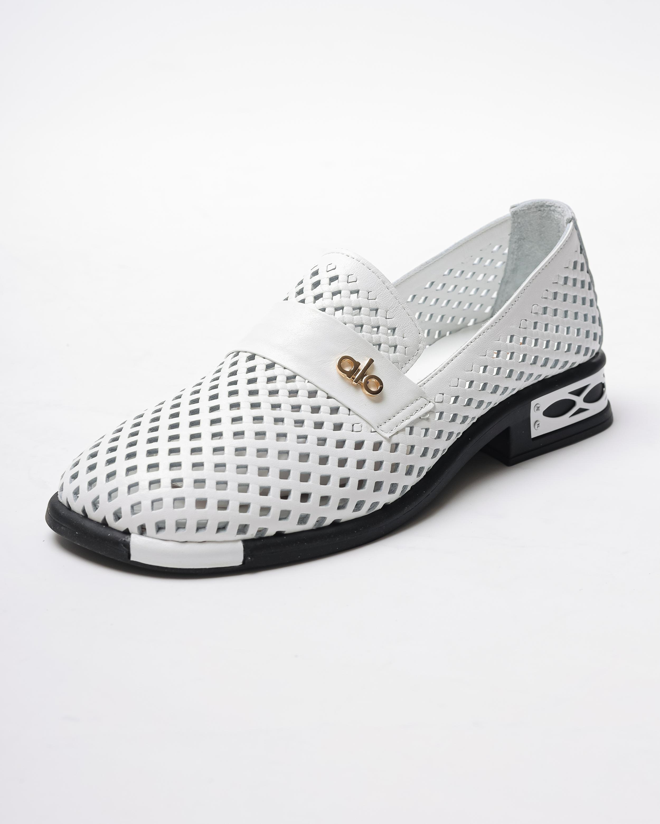 Evromoda 240135 36 white leather perforated shoes 40 білий
Evromoda 240135 36 white leather perforated shoes 40 білий