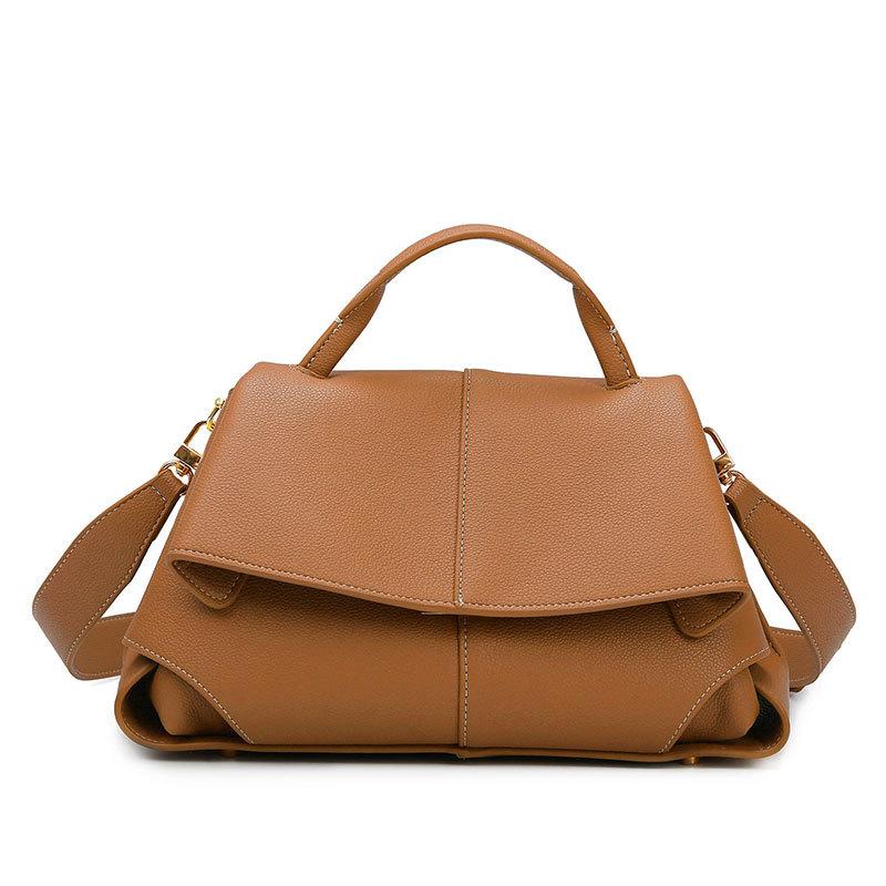 Handbag New niche design bag Crossbody bag Women s fashion light luxury women s bag Premium shoulder bag золотий коричневий колір
Handbag New niche design bag Crossbody bag Women s fashion light luxury women s bag Premium shoulder bag золотий коричневий колір