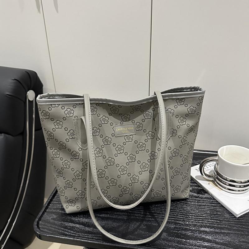 New Fashionable Large-Capacity Women s Tote Bag Shoulder Bag Simple and Versatile Commute Handbag KTB 30x15x27.5cm сірий колір
New Fashionable Large-Capacity Women s Tote Bag Shoulder Bag Simple and Versatile Commute Handbag KTB 30x15x27.5cm сірий колір