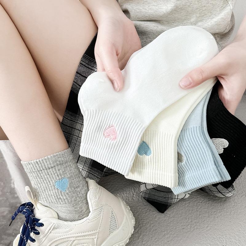Women s Spring and Summer Thin Love Embroidered Mesh Breathable Sports Sweat Socks 1 pair чорний
Women s Spring and Summer Thin Love Embroidered Mesh Breathable Sports Sweat Socks 1 pair чорний