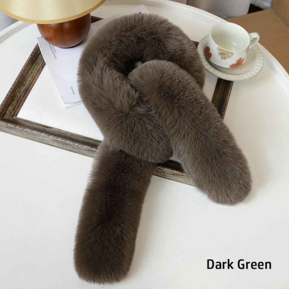 Довгий шарф зі штучного хутра 130 см однотонний розкішний шаль вінтажний довгий шарф осінь зима темно-зелений колір
Довгий шарф зі штучного хутра 130 см однотонний розкішний шаль вінтажний довгий шарф осінь зима темно-зелений колір