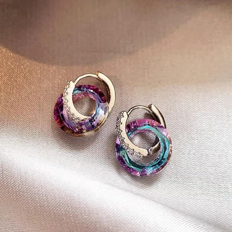 Simple Personality Phantom Color Crystal Double-ring Interlocking Hoop Earrings for Women Korean Designer Jewelry Accessory Gift
Simple Personality Phantom Color Crystal Double-ring Interlocking Hoop Earrings for Women Korean Designer Jewelry Accessory Gift