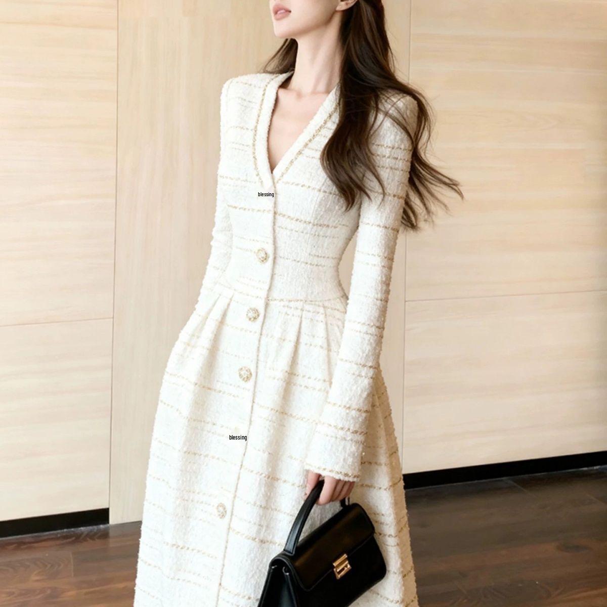 Elegant High-End Thickened Winter White Dress for Special Occasions Small
Elegant High-End Thickened Winter White Dress for Special Occasions Small