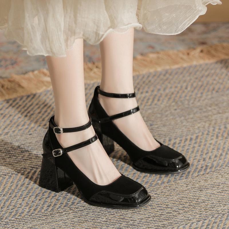 Coarse heel high heels women s shoes 2025 spring and summer new Mary Jane small leather shoes white beautiful skirt shoes 34
Coarse heel high heels women s shoes 2025 spring and summer new Mary Jane small leather shoes white beautiful skirt shoes 34