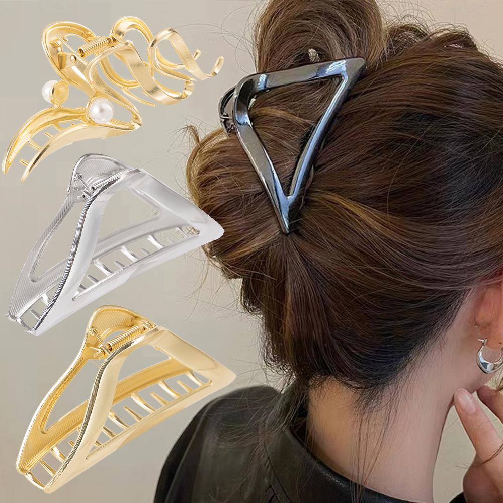 Simple Alloy Hair Claw Hairpin Metal Triangle/Wavy Shark Crab Clips Back of Barrettes Hair Bun Pearl Headband Hair Accessories
Simple Alloy Hair Claw Hairpin Metal Triangle/Wavy Shark Crab Clips Back of Barrettes Hair Bun Pearl Headband Hair Accessories