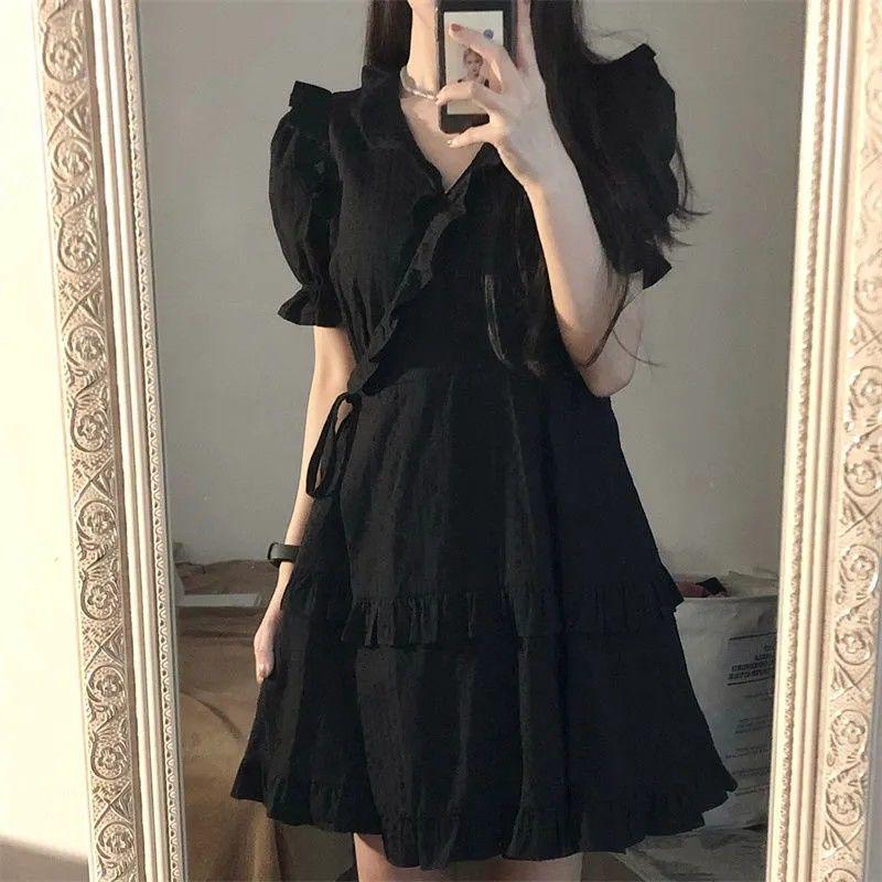 Korean Retro Black Dress with Ruffle Collar, Cinched Waist, Slim A-line, Summer Style for Female Students M 80-100 jin чёрный
Korean Retro Black Dress with Ruffle Collar, Cinched Waist, Slim A-line, Summer Style for Female Students M 80-100 jin чёрный
