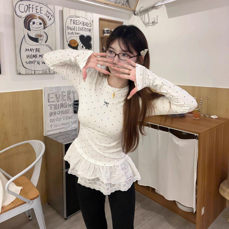 Chic Lace Hem Long Sleeve Thermal Fleece Women s Top – Autumn Winter Style S
Chic Lace Hem Long Sleeve Thermal Fleece Women s Top – Autumn Winter Style S