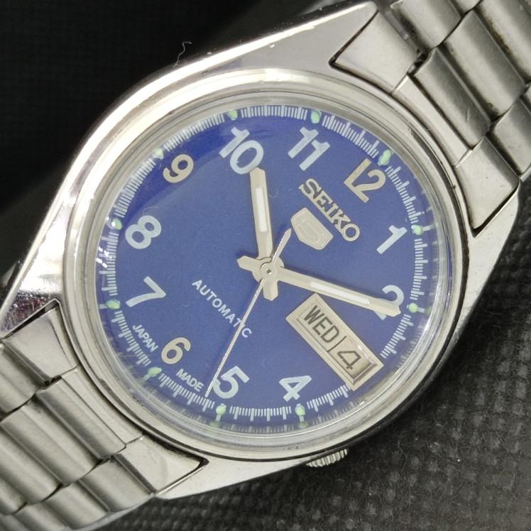 Б/У винтажные часы SEIKO 5 AUTOMATIC 7009A JAPAN MENS D/D BLUE WATCH 608d-a315670-9 SKU608d-a315670
Б/У винтажные часы SEIKO 5 AUTOMATIC 7009A JAPAN MENS D/D BLUE WATCH 608d-a315670-9 SKU608d-a315670