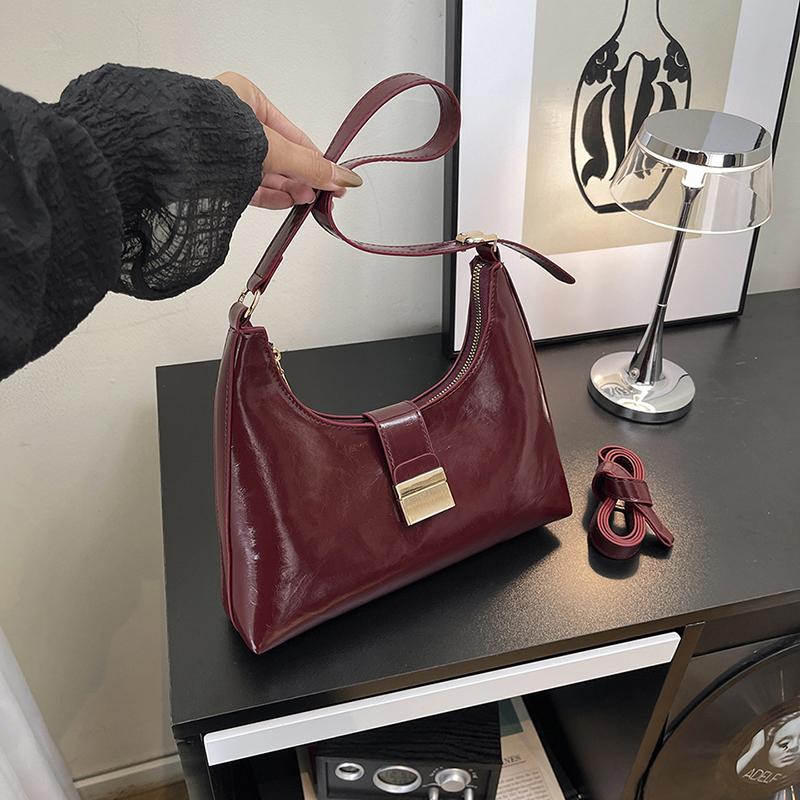 Retro Underarm Bag Casual Commuter Single oulder Crossbody Bag Fashionable Minimalist Small Square Bag High Quality Shoulder Bag
Retro Underarm Bag Casual Commuter Single oulder Crossbody Bag Fashionable Minimalist Small Square Bag High Quality Shoulder Bag