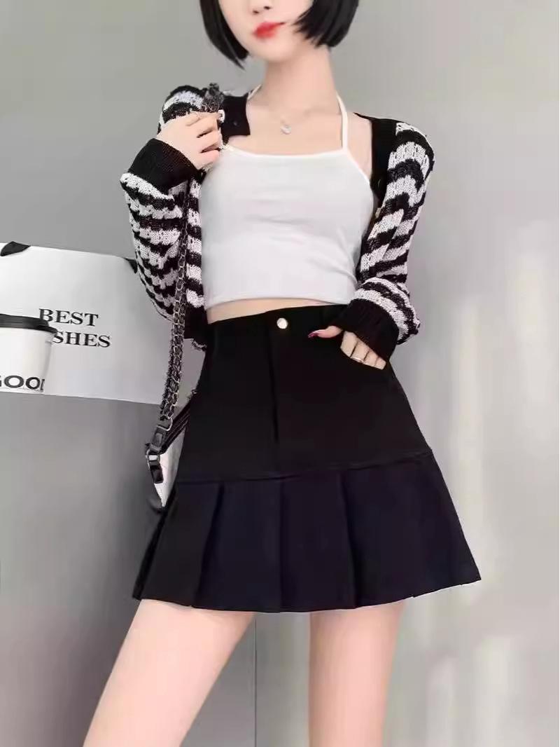 2024 Женская маленькая серая плиссированная юбка миди А-силуэта в студенческом стиле S
2024 Женская маленькая серая плиссированная юбка миди А-силуэта в студенческом стиле S