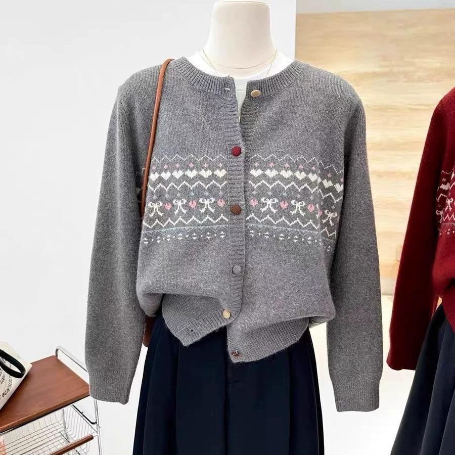200 Jin Plus Size Women s Long Sleeve Lapel Knit Sweater - Spring/Autumn Fashion 4XL (175-200 jin)
200 Jin Plus Size Women s Long Sleeve Lapel Knit Sweater - Spring/Autumn Fashion 4XL (175-200 jin)