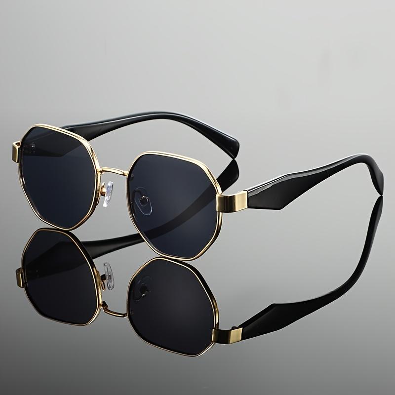 New Polygonal Metal Fashion Glasses Street Photography Retro Fashion Versatile Diamond Shaped Women s and Men s Glasses черный серый
New Polygonal Metal Fashion Glasses Street Photography Retro Fashion Versatile Diamond Shaped Women s and Men s Glasses черный серый