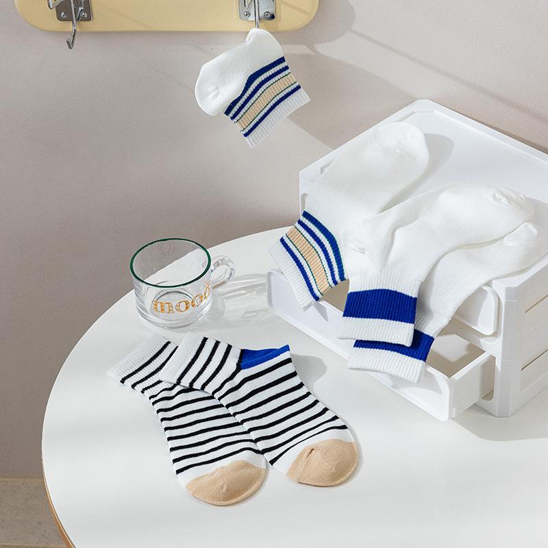 Spring and Summer Light Socks, Women s Striped Short Socks, Simple Casual Socks, College Trend, Shallow Boat Socks 1 pair
Spring and Summer Light Socks, Women s Striped Short Socks, Simple Casual Socks, College Trend, Shallow Boat Socks 1 pair