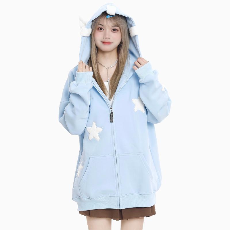 Kawaii Harajuku толстовки женские свободные с длинным рукавом Y2K пуловер с ушками и капюшоном с крыльями и звездами свободная верхняя одежда пальто кардиган
Kawaii Harajuku толстовки женские свободные с длинным рукавом Y2K пуловер с ушками и капюшоном с крыльями и звездами свободная верхняя одежда пальто кардиган