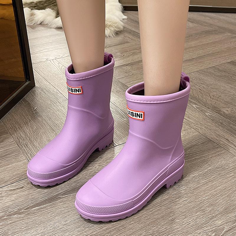 Женские водонепроницаемые ботинки средней высоты, новая модная нескользящая обувь с коротким голенищем, теплая резиновая обувь для дождя, обувь для воды 41 лавандовый
Женские водонепроницаемые ботинки средней высоты, новая модная нескользящая обувь с коротким голенищем, теплая резиновая обувь для дождя, обувь для воды 41 лавандовый