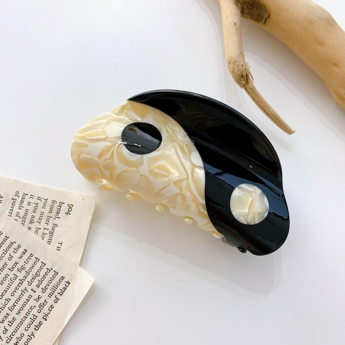 Muweordy Taichi Yin Yang Hair Clip Geometric Acetate Hair Claws Semicircle Colorful Crab Claw Barrette Hair Accessories
Muweordy Taichi Yin Yang Hair Clip Geometric Acetate Hair Claws Semicircle Colorful Crab Claw Barrette Hair Accessories