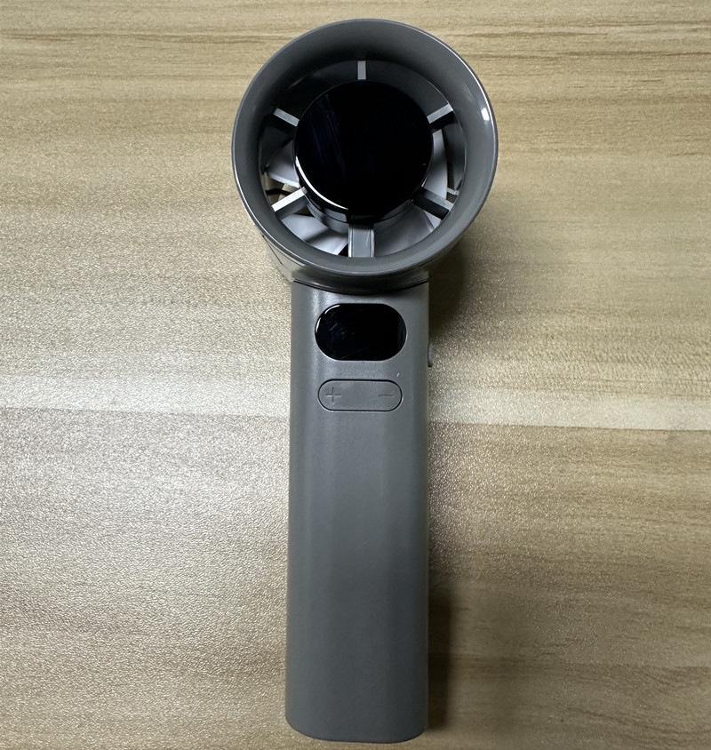 Southeast Asia Bestseller: M11 High-Speed Handheld Mini Fan with USB Charging & 120 Turbo Gears. 58x60x160mm сірий колір
Southeast Asia Bestseller: M11 High-Speed Handheld Mini Fan with USB Charging & 120 Turbo Gears. 58x60x160mm сірий колір