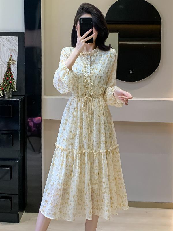 French Puff Sleeve Floral Chiffon Dress with Tie-Neck and Ruffle Collar, Slim-Fit Long Sleeve for Early Spring. Extra Large
French Puff Sleeve Floral Chiffon Dress with Tie-Neck and Ruffle Collar, Slim-Fit Long Sleeve for Early Spring. Extra Large