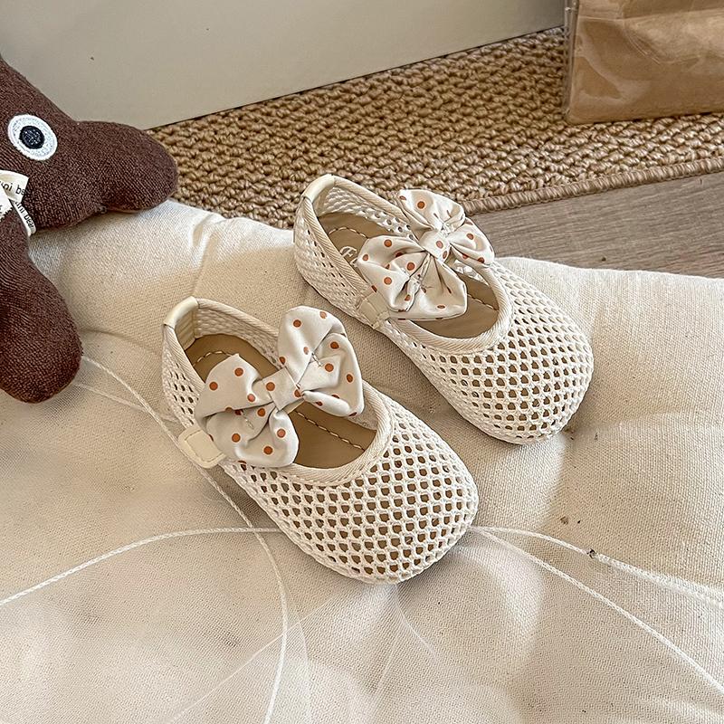 Girls Retro Flat Shoes Mary Jane Fashion Baby Princess Shoes Fashion Mesh Breathable Children s Sandals Summer Kids Shoes 24
Girls Retro Flat Shoes Mary Jane Fashion Baby Princess Shoes Fashion Mesh Breathable Children s Sandals Summer Kids Shoes 24