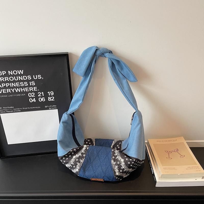 Vintage Floral Women s Shoulder Bags Simple Large Capacity Ladies Travel Crossbody Bag Lightweight Portable Female Handbag Tote
Vintage Floral Women s Shoulder Bags Simple Large Capacity Ladies Travel Crossbody Bag Lightweight Portable Female Handbag Tote