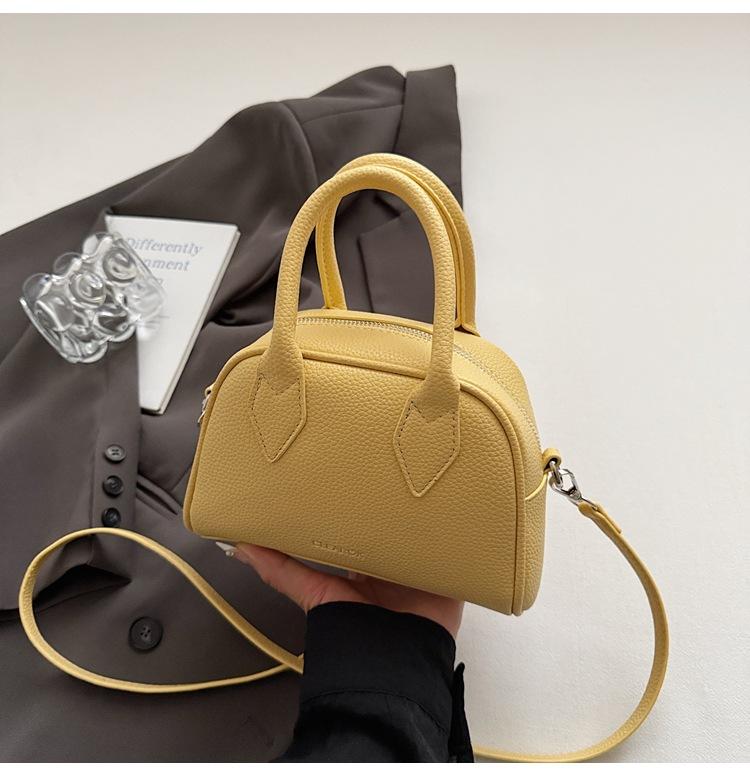 2025 корейская версия новой сумки-тоут, сумки-мессенджера, женской сумки с узором личи, с чувством стиля, для通勤, женской сумки Boston жёлтый
2025 корейская версия новой сумки-тоут, сумки-мессенджера, женской сумки с узором личи, с чувством стиля, для通勤, женской сумки Boston жёлтый