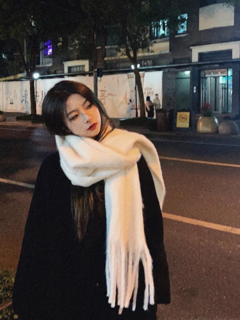 Женский шарф в клетку в корейском стиле - Модный, Универсальный, Утепленный вязаный снуд
Женский шарф в клетку в корейском стиле - Модный, Универсальный, Утепленный вязаный снуд