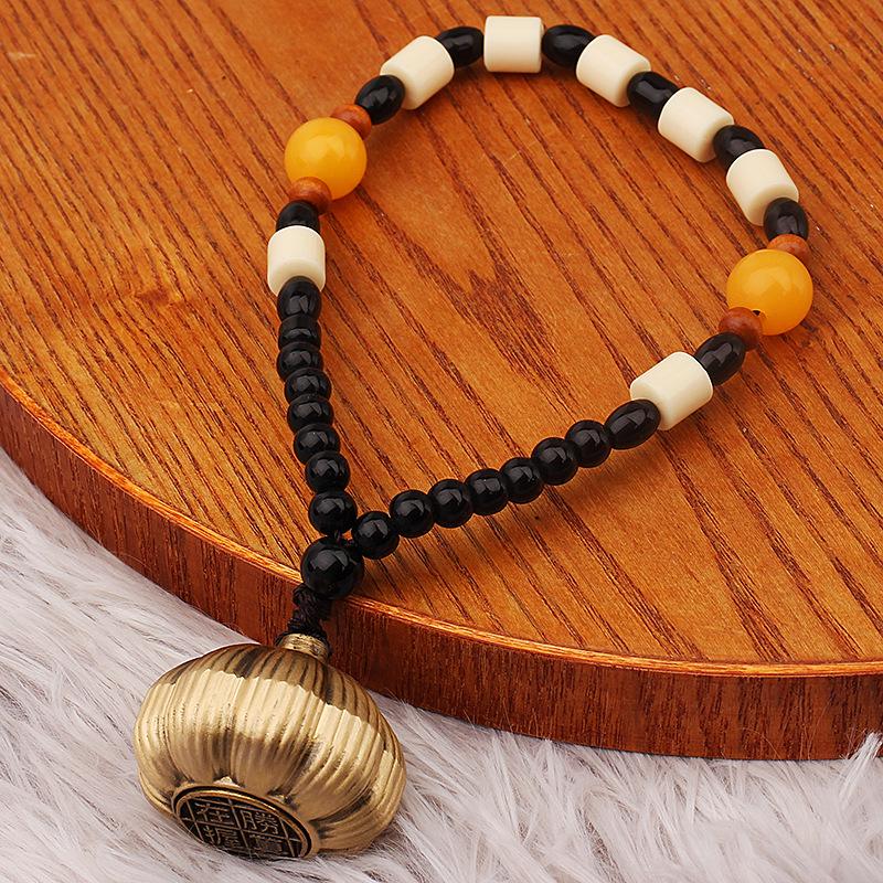 Brass Persimmon Handheld Ornament: Victory is Assured Spinning Bronze Desktop Plaything Gift
Brass Persimmon Handheld Ornament: Victory is Assured Spinning Bronze Desktop Plaything Gift