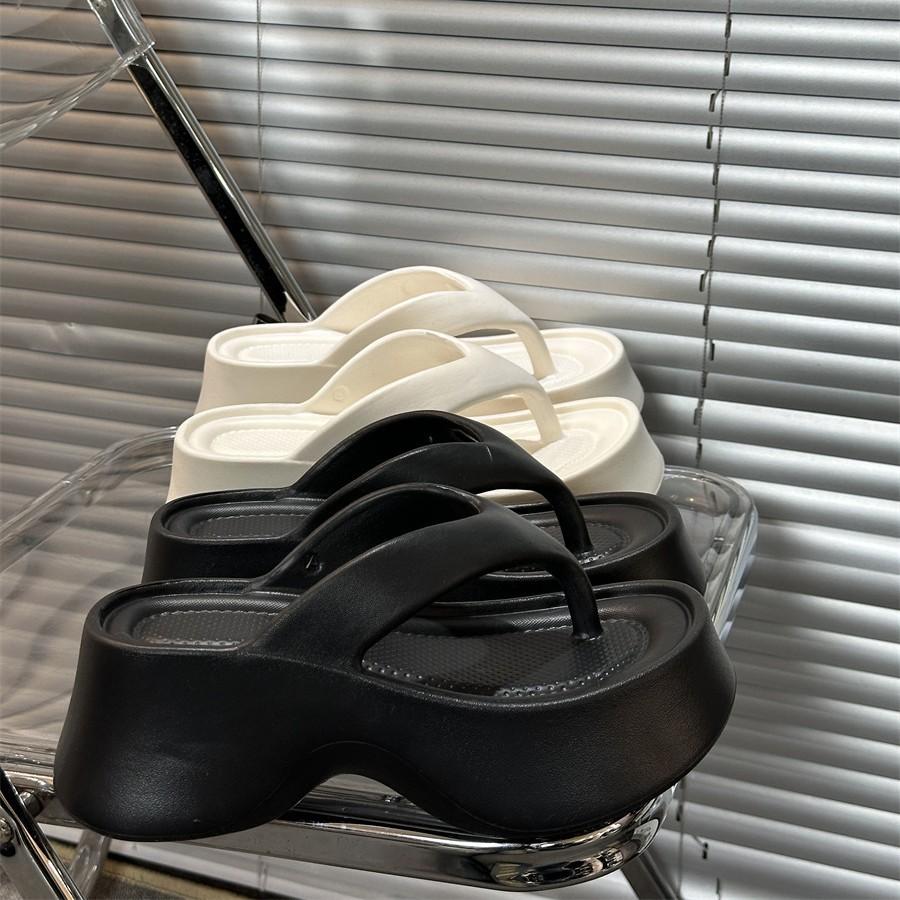 New summer thick-soled thick-heeled slippers women s summer thick-soled flip-flops 36/37 for 35/36 feet
New summer thick-soled thick-heeled slippers women s summer thick-soled flip-flops 36/37 for 35/36 feet