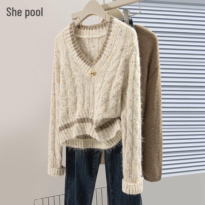 Women s Wool Blend V-Neck Cable Knit Sweater with Colorful Sequins One Size
Women s Wool Blend V-Neck Cable Knit Sweater with Colorful Sequins One Size