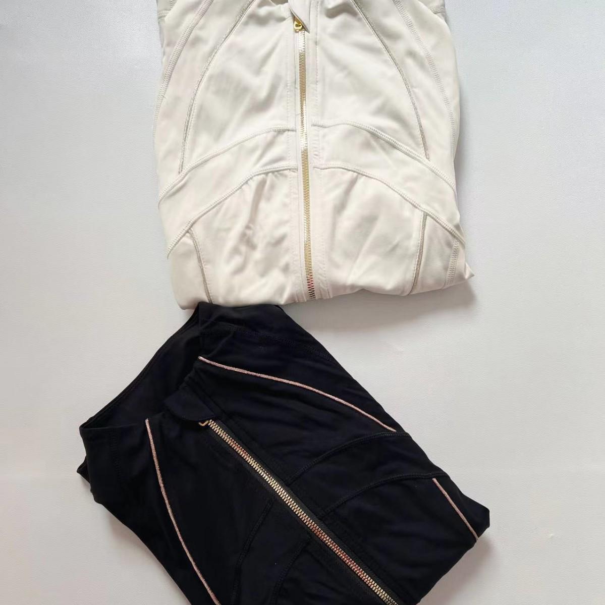 SLEEK CITY Women s Gold Trim Athletic Yoga Jacket - Long Sleeve & Slimming Fit XL/Size 8
SLEEK CITY Women s Gold Trim Athletic Yoga Jacket - Long Sleeve & Slimming Fit XL/Size 8