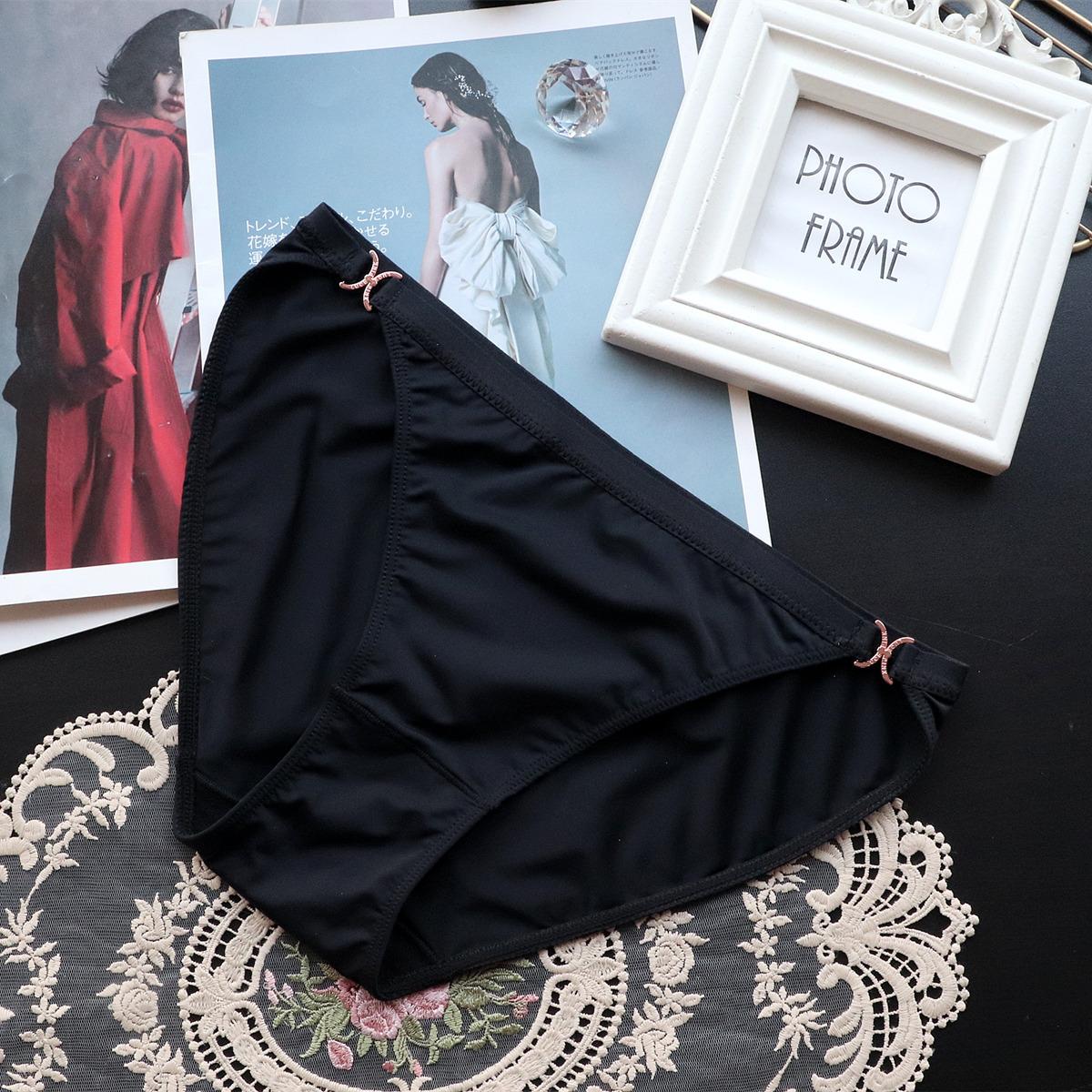 Женское нижнее белье, трусики с принтом, сексуальные трусики с низкой посадкой, женские дышащие трусы из ледяного шелка для женщин L
Женское нижнее белье, трусики с принтом, сексуальные трусики с низкой посадкой, женские дышащие трусы из ледяного шелка для женщин L