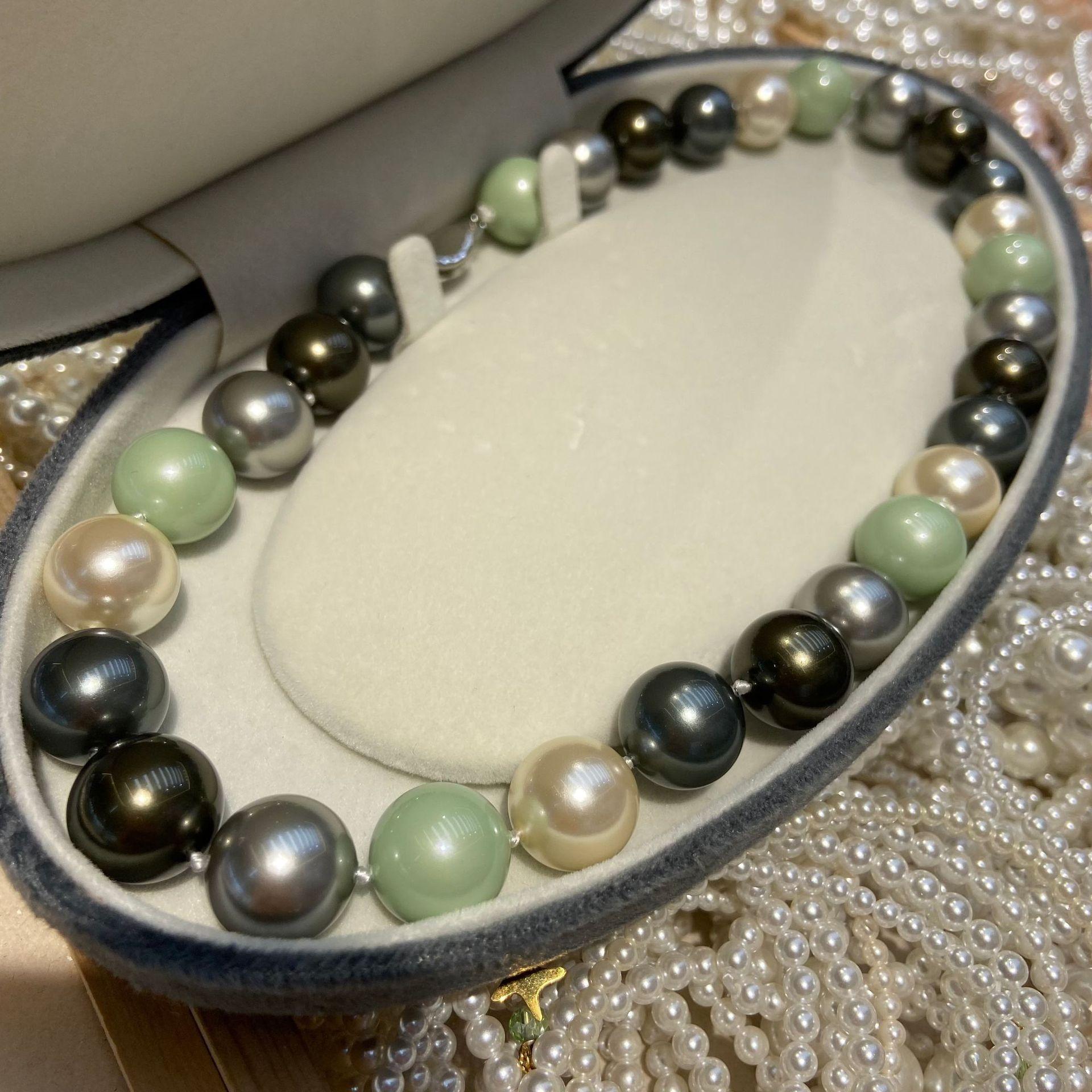 14Mm Large Particle Green Morandi Bead Necklace Collarbone Chain Women S Retro High-End Accessories
14Mm Large Particle Green Morandi Bead Necklace Collarbone Chain Women S Retro High-End Accessories
