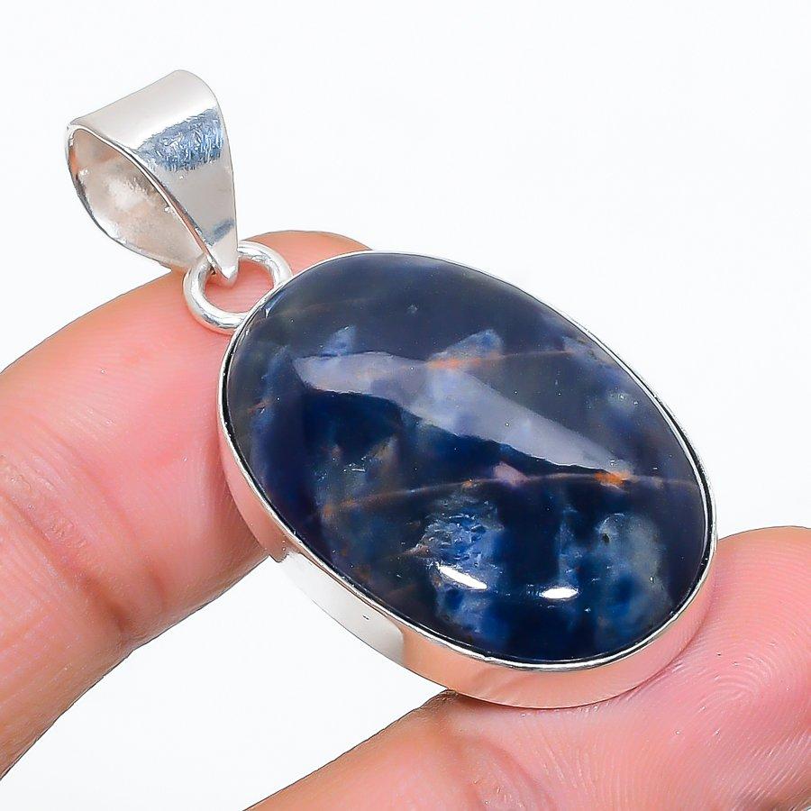 Sodalite Gemstone Handmade 925 Steling Silver Jewelry Pendant 1.69 GK-4614
Sodalite Gemstone Handmade 925 Steling Silver Jewelry Pendant 1.69 GK-4614