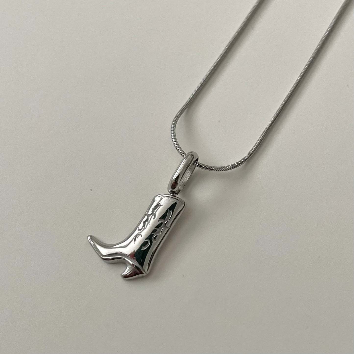 Rainbow Element Horseshoe U-Shaped Kaleidoscope Lucky Symbol Zirconium Necklace Female Stainless Steel Color Retention
Rainbow Element Horseshoe U-Shaped Kaleidoscope Lucky Symbol Zirconium Necklace Female Stainless Steel Color Retention